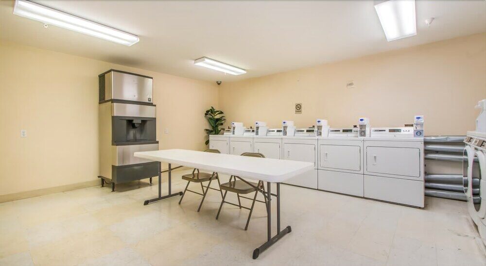 Intown Suites Extended Stay Marietta Ga - Town Center Kennesaw Bagian luar foto